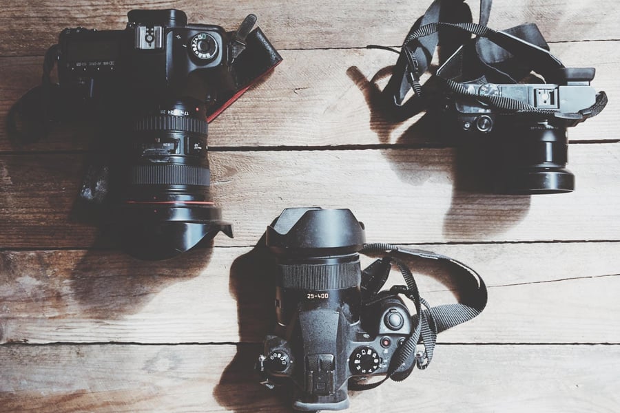 Nikon Zf vs Sony A7C: Retro-Vollformat gegen kompaktes Allround-FF